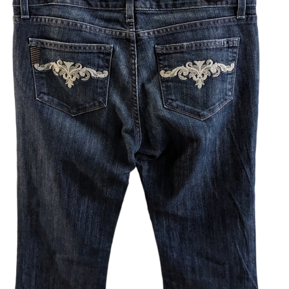 Paige premium denim jeans size 28.  Dark blue colour boot cut. - Picture 5 of 6